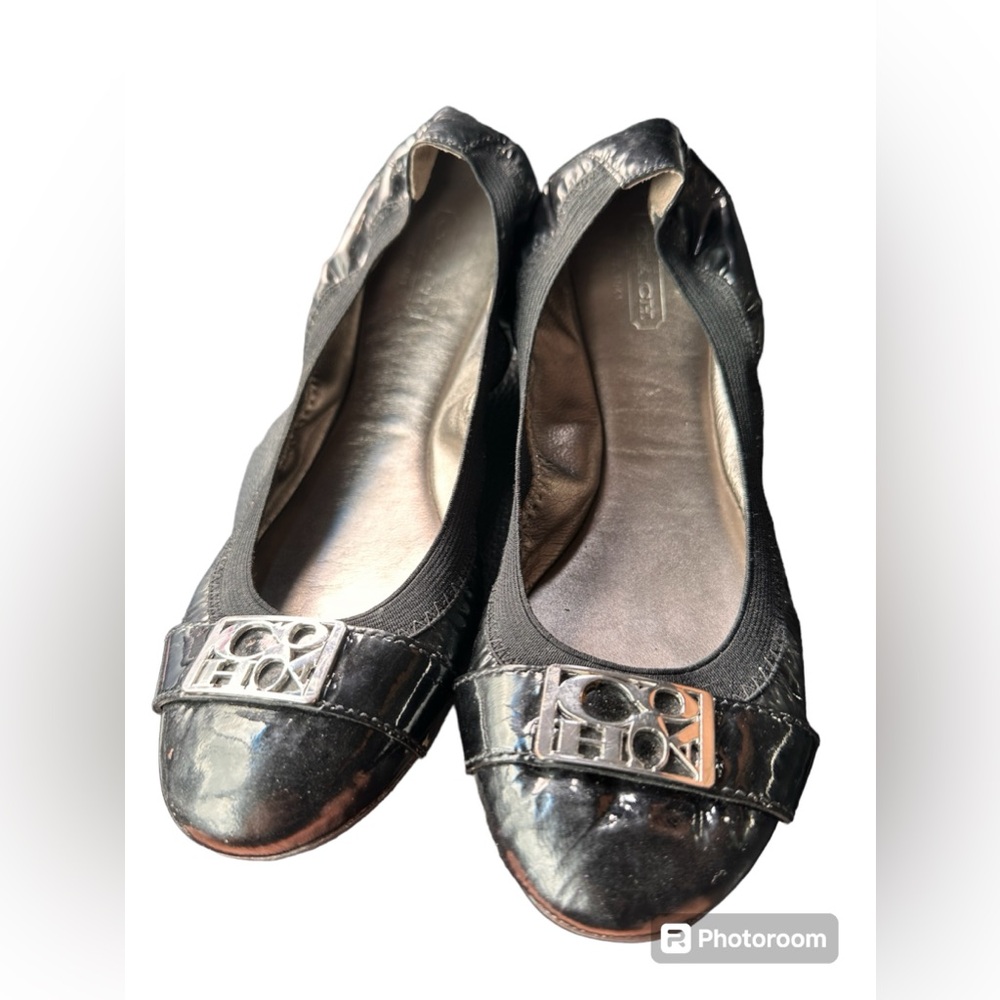 Coach flats